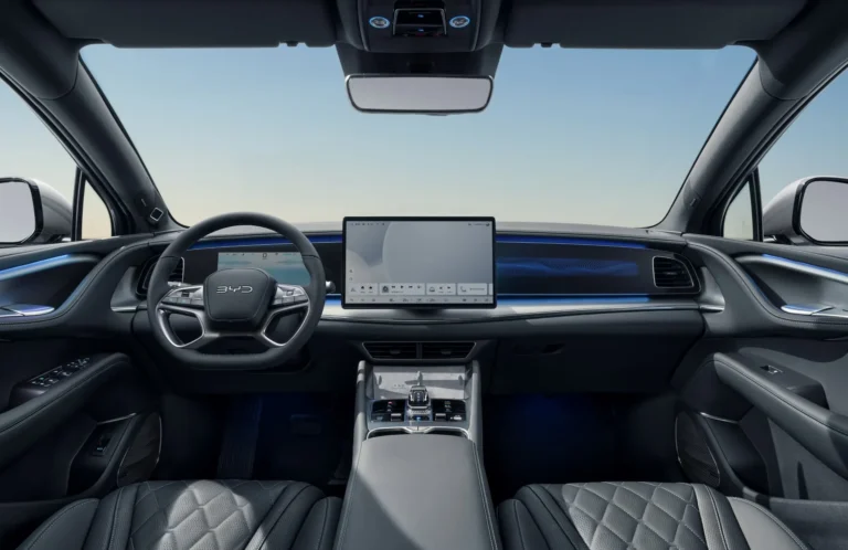 BYD_Harmony_Auto_Elektryczny_Sealion-7_Wnętrze_Black
