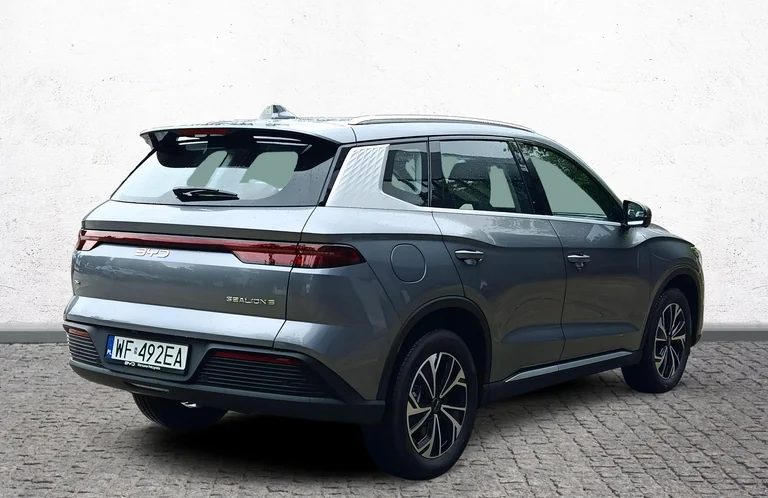BYD_Harmony_Auto_Sealion_5_DM-i_Design_5